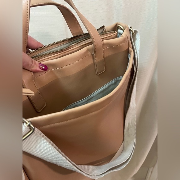 ⚪️ Skip Hop diaper bag beige classy multiple pockets - Picture 11 of 12
